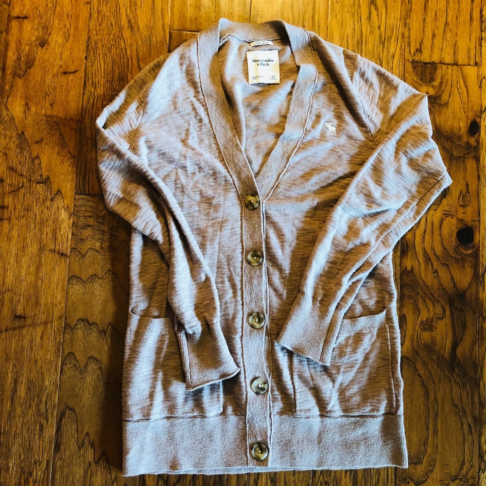 Abercrombie & Fitch cardigan